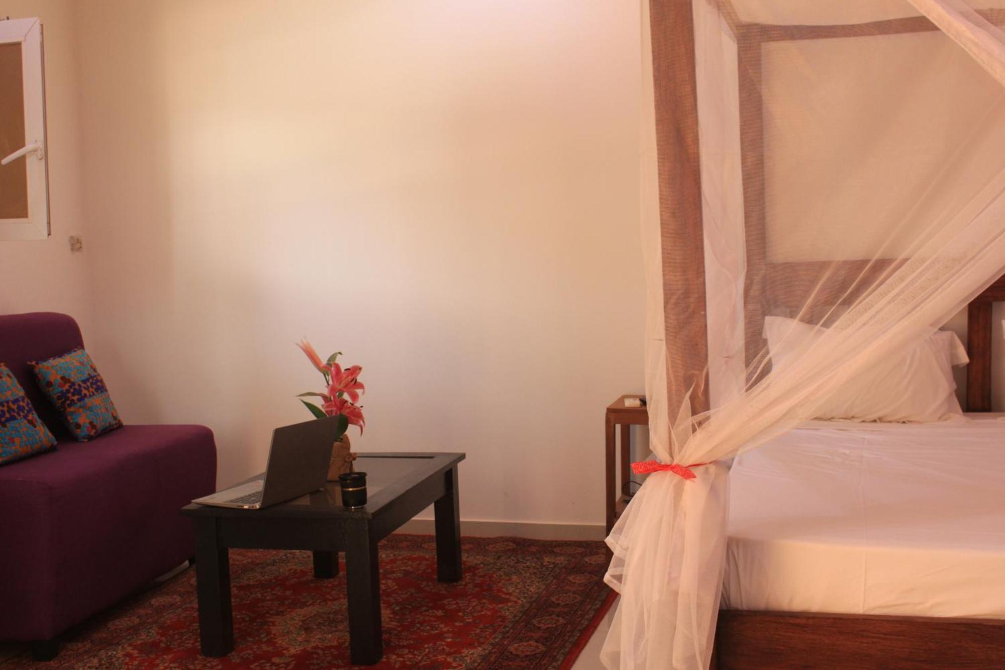 Amour Senegal Ngaparou Exterior photo